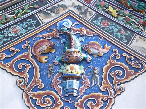 The first wave of significant chinese migration occurred in the 10th century, with much larger groups arriving in the 15th and 17th centuries as a result of friendly relations between the rulers of china and the sultanate of malacca, which controlled large parts of modern malaysia. Malaysian Chinese religion