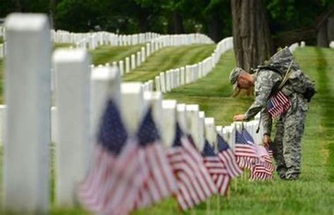 Time Lapse Video Shows Old Guard Placing 200000 Flags At Arlington