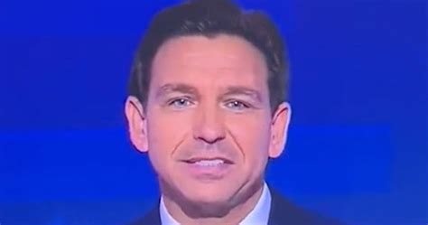 Ron Desantis Awkward Smile Attempt Is Creeping Everyone Out Huffpost