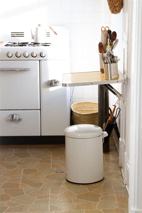 Simple stuff: a kitchen trash can.