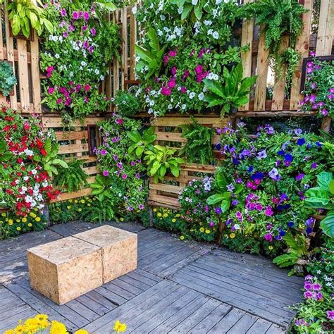 18 Fabulous DIY Vertical Garden Design Ideas - homixover.com | Vertical garden diy, Vertical ...
