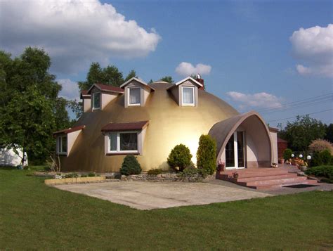 Triple dome survival shelter earthbag house plans. Polish Entrepreneur Builds His Monolithic Dome Dream Home ...