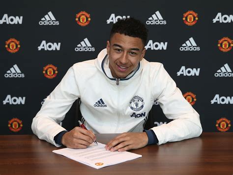 Jasper has struggled to deal with his mother's illness and is currently living with lingard and being schooled from home. Jesse Lingard eyes silverware as forward signs new ...