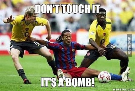 Call The Referee Hell Know What To Do Funny Soccer Pictures Funny
