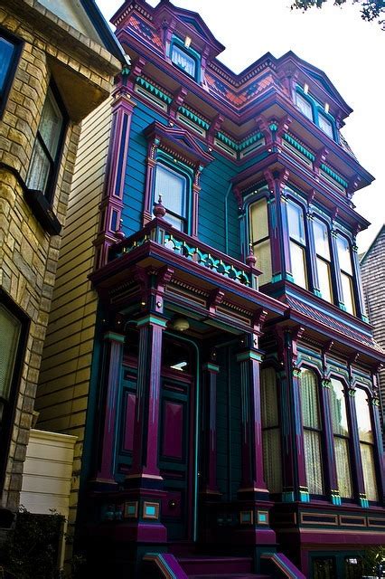 A Colorful Victorian House Rpics
