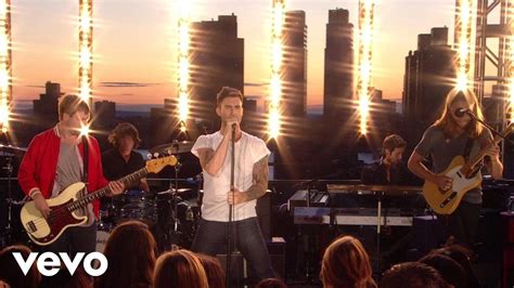 Maroon 5 Makes Me Wonder Vevo Summer Sets Youtube Vevo Summer