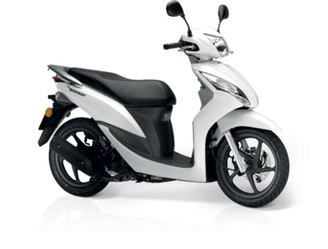 A 50cc Moped Ideal Scooters For Beginners Axleaddict