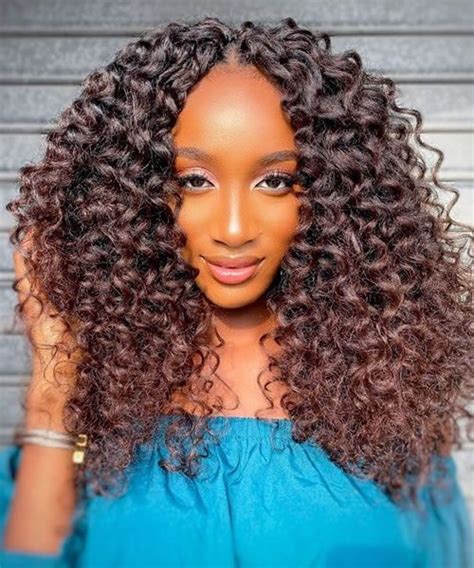 A new season, a whole new world of trending hairstyle ideas. Crochet hairstyles 2020 - 2021 | Loose hairstyles, Crochet ...