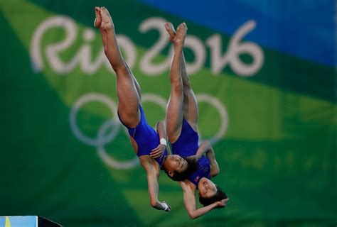 14 Pictures To Remind You Olympic Diving Is Super Intense