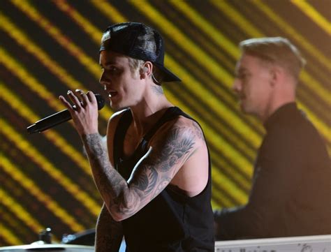 You Need To See Justin Biebers Grammys Performance Self