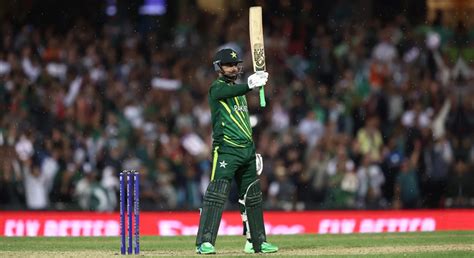Cricket Pakistan Pakistan Keeps World Cup Hopes Alive With Win Over