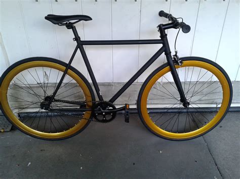 An electric bike designed to make it easier for you to ride around the city, avoid traffic jams and ensure thanks to the shimano acera rear derailleur, the kross inzai hybrid 1.0 electric bike has 8 gears, which will help you adjust the speed to the current. 6KU Bikes. Single speed fixie. Matte black with gold ...