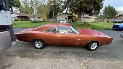 Rare 1969 Dodge Charger 500 Looks Like A Barn Find Its An Unrestored