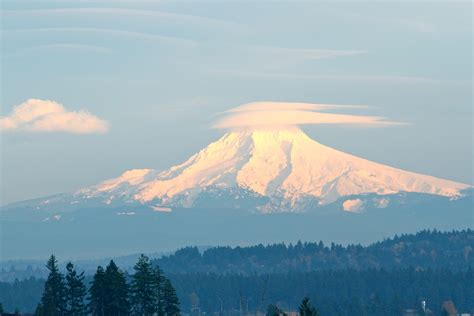 Where stable moist air flows over a mountain or a range of mountains, a series of. People Are Still Asking: What Were Those Clouds Over Mt ...