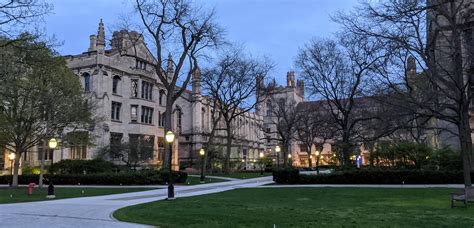 This campus is beautiful at dusk : uchicago