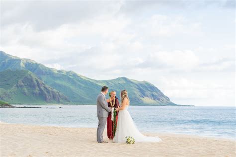 If you're specifically looking for cheap wedding venues in london, you can find our pick of the best 19 here. View Oahu Wedding Locations for Beaches and Venues in Hawaii