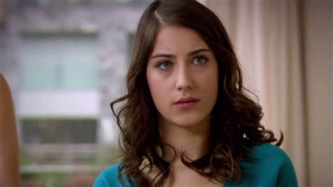 Hazal Kaya su edad su pareja y biografía de Filiz en Nuestra historia