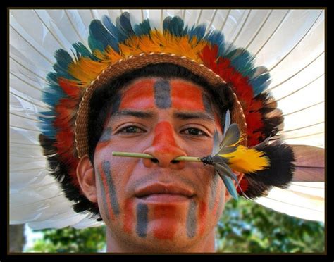 Pataxó Indios Brasileiros Pintura Corporal Arte Plumaria