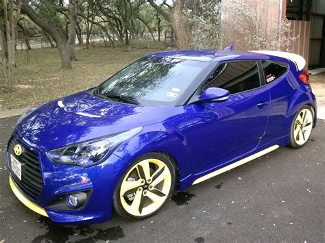 The veloster also provides strong fuel economy and a robust array of standard features. 2014 Hyundai Veloster Turbo - Review - CarGurus