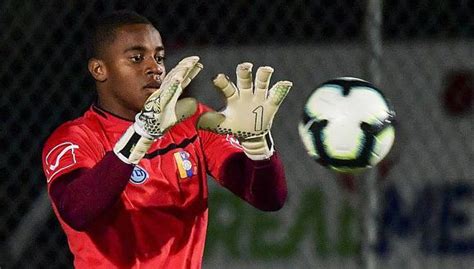 Clearing could be at low 80's. Wuilker Fariñez: portero venezolano es nuevo portero del ...
