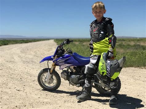 Dirt Bikes For An 8 Year Old Kid Picking The Right Bike Dirt Bike Planet