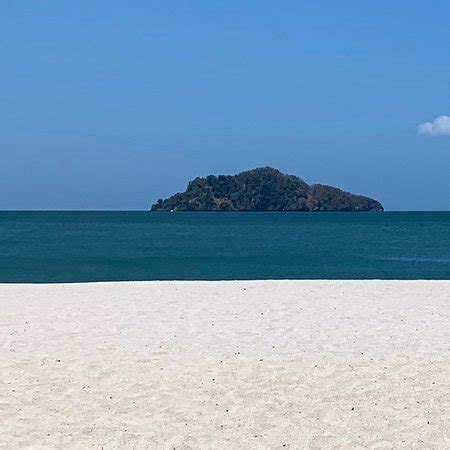 · state the title of the story. Tanjung Rhu Beach (Langkawi) - 2020 All You Need to Know ...