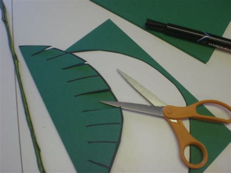 So with our focus to keep christ in easter, i wanted to do a palm sunday craft with the kids. michelle paige blogs: Palm Sunday Craft