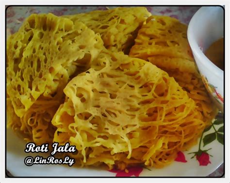 Roti jala or net pancake is a popular malaysian tea time snack served with curry dishes. **LinRosly's GaLLery**: Kari Ayam Special Dan Roti Jala