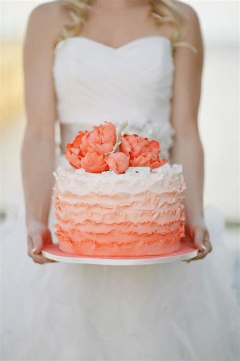 34 Delicate Ombre Wedding Cake Ideas From Pinterest Deer Pearl Flowers