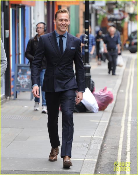 Tom Hiddleston Wears A Suit Better Than Anyone Else Photo 3452157 Tom Hiddleston Photos