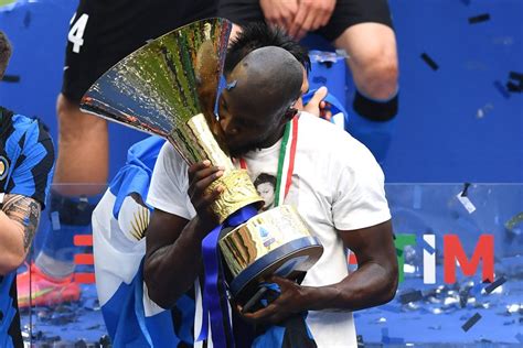 In the game fifa 21 his overall rating is 86. Romelu Lukaku's Massive Impact On Inter And Belgium
