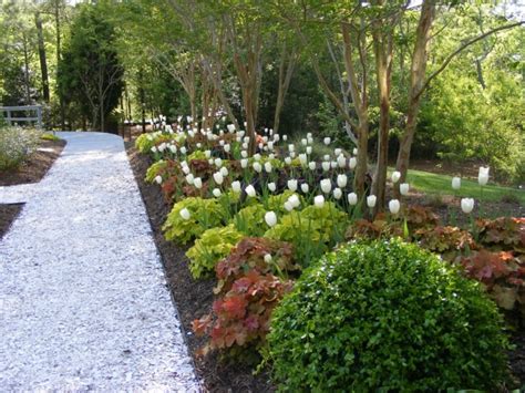 Maybe you would like to learn more about one of these? Der Gartenweg - 50 Gartenwege, welche Sie durch den ...