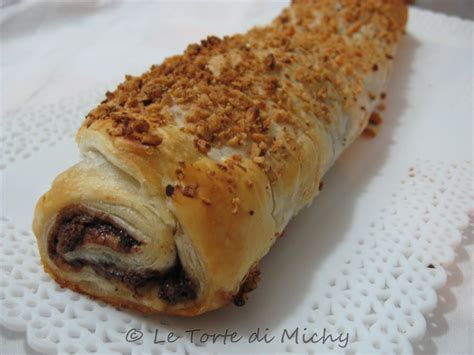 Visto che la pasta sfoglia e la nutella fatta in casa da me non mancano mai, questo è il mio rimedio i cornetti di pasta sfoglia alla nutella si preparano in 5 minuti e non si fa in tempo a sfornarli che di. Rotolo di pasta sfoglia alla nutella e nocciole - Le Torte ...
