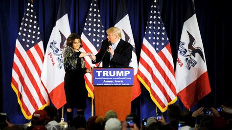 Us Wahlkampf Sarah Palin Wirbt Für Donald Trump Zeit Online