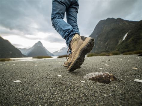 Walk humbly with your god. Walk Humbly with God - christianityworks