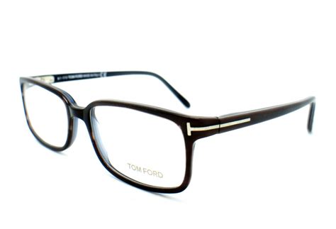 Acheter vos lunettes de vue luxe à partir de , parmi les lunettes de vue à la mode. Lunette de vue : les lunettes de vue qui suivent l'évolution