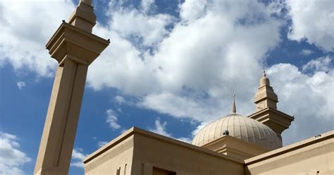 Çok çeşitli benzer sahneler arasından seçim yapın. Tengku Ampuan Jemaah Mosque