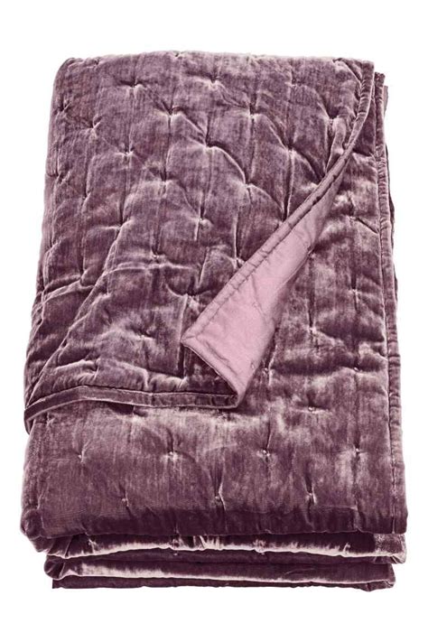 Jeté de lit en velours | Dessus de lit matelassé, Jeté de ...