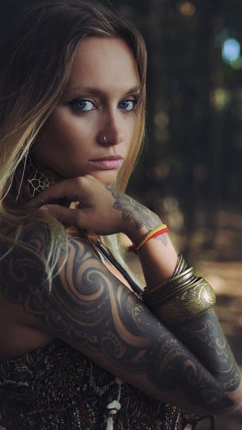 Beautiful Women With Tattoos Wallpaper