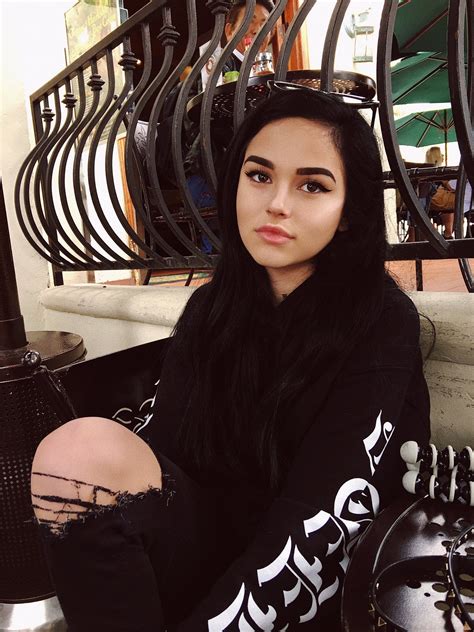 Maggie Lindemann Western Girl Woman Crush Picture Poses Goth Girls