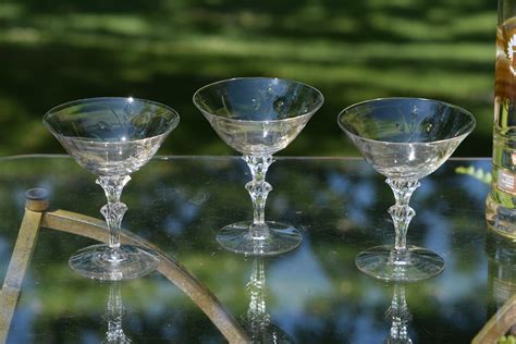vintage etched crystal cocktail glasses set of 4 vintage crystal etched martini glass wedding