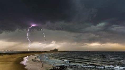 Newcastle Weather Hail And Lightning As Storms Lash Hunter Newcastle