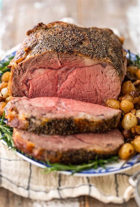 Combine the butter and pepper together, then brush onto the roast. Best Prime Rib Roast Recipe (How to Cook Prime Rib Roast ...
