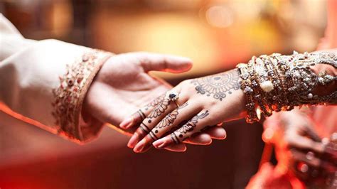 Hands Holding Couple Love Wedding Wishes Wallpapers Marriage Couple