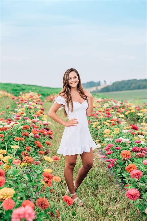 Senior Pictures In A Flower Field Rachel L South Carroll High School