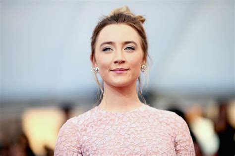 ‘brooklyn Star Saoirse Ronan Gets Ready For Oscars Broadway Debut Wsj