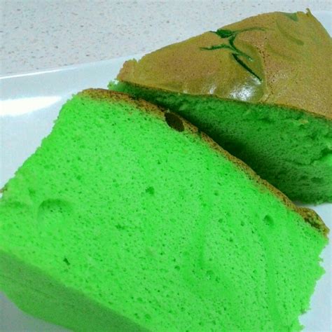 Untuk kek pandan layer, yang paling penting adalah tepung hoen kwe. Airtangan Cik Siti: Kek Span Pandan Santan
