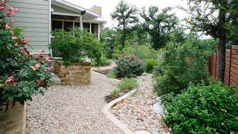 This Texas Yard Is Designed To Withstand Drought Or Deluge Xeriscape