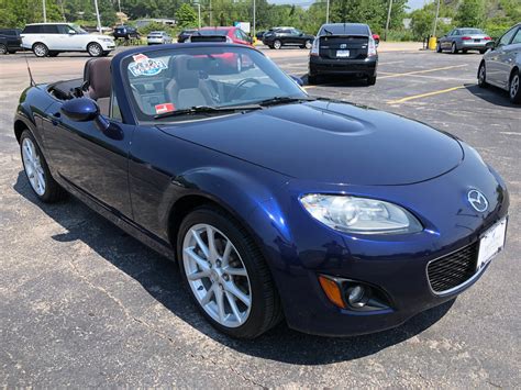 It's enough to make one wish for an intermediate stability control. Used 2010 MAZDA MX-5 MIATA For Sale ($13,500) | Executive ...