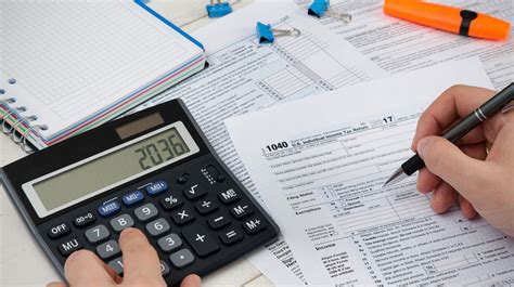 Use this free tax return calculator to estimate how much you'll owe in federal taxes, using your income, deductions and credits — in just a few steps. How do I calculate my income tax in India when I'm new to ...